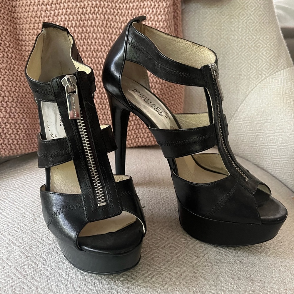 MICHAEL Michael Kors Black Berkeley Zipper Heels